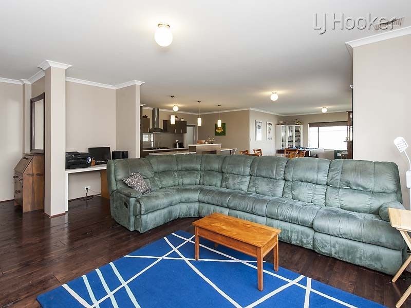 3 Savona Brace, Secret Harbour WA 6173