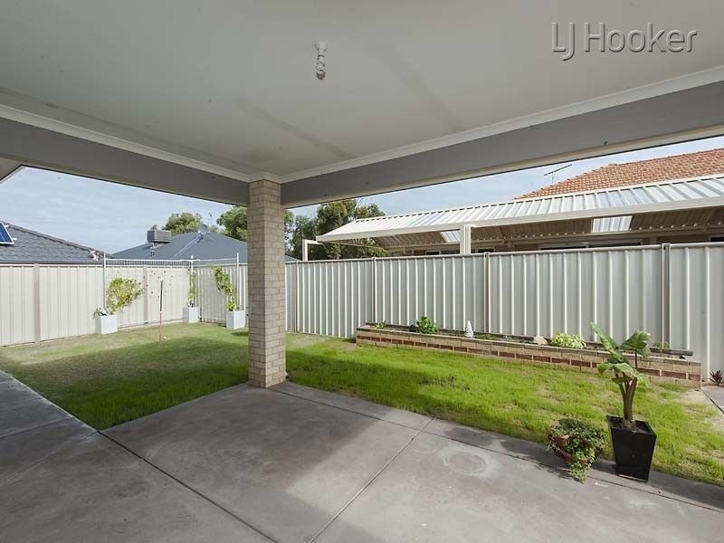 3 Savona Brace, Secret Harbour WA 6173