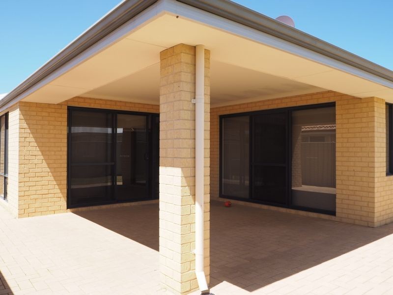 50 Kumarina Drive, Secret Harbour WA 6173
