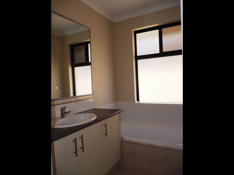 42 Baroness Road, Baldivis WA 6171