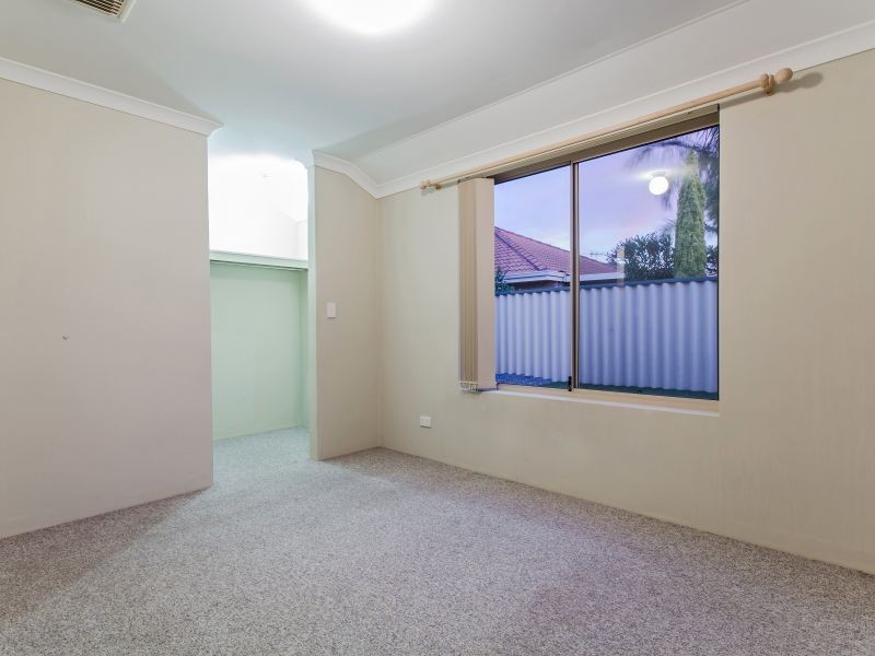 24 Bopeechee Way, Port Kennedy WA 6172