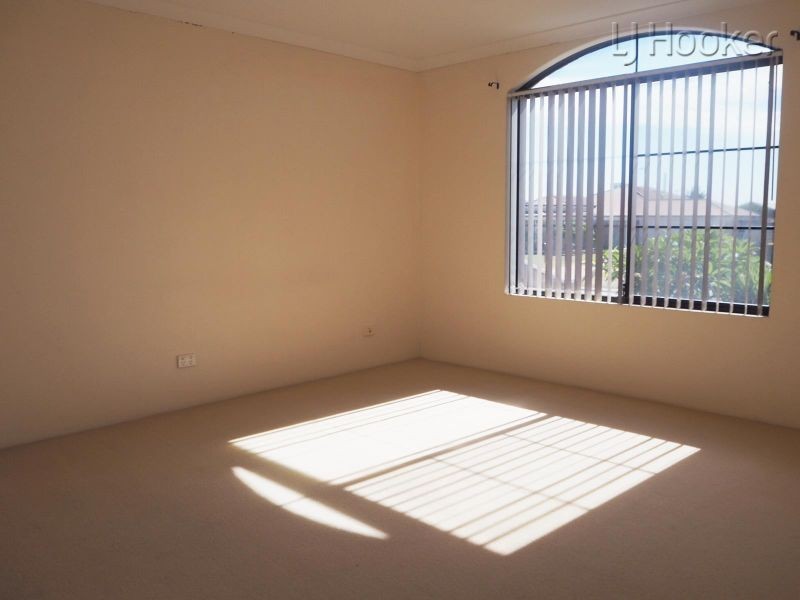 76 Endeavour Drive, Port Kennedy WA 6172