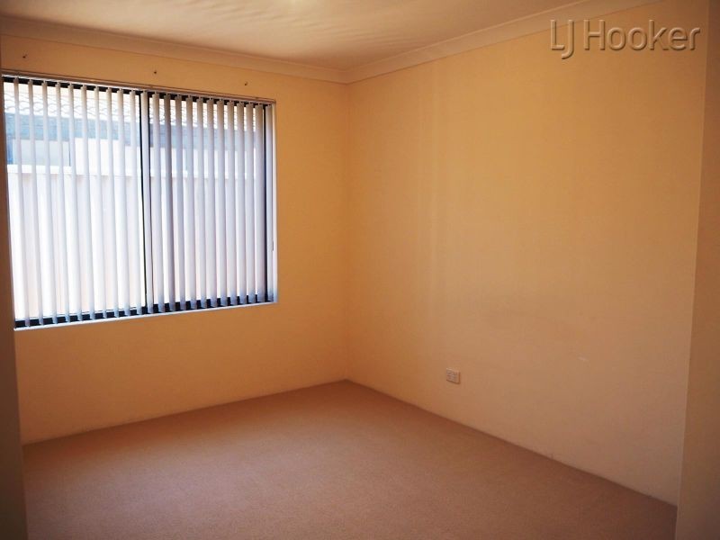 76 Endeavour Drive, Port Kennedy WA 6172