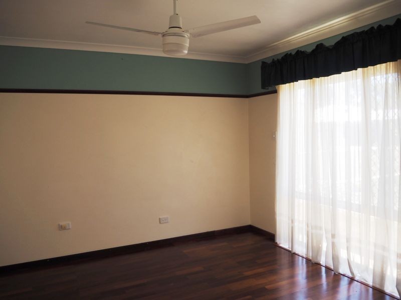 4 Tenella Mews, Warnbro WA 6169