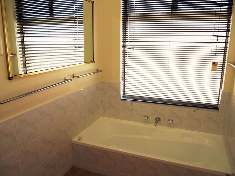 4 Tenella Mews, Warnbro WA 6169