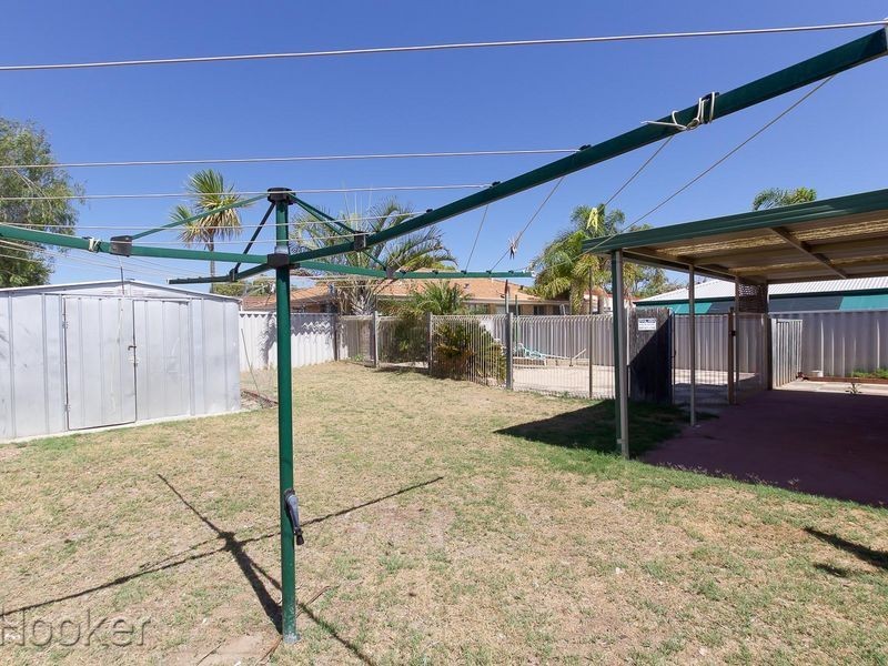 22 Harding Close, Waikiki WA 6169