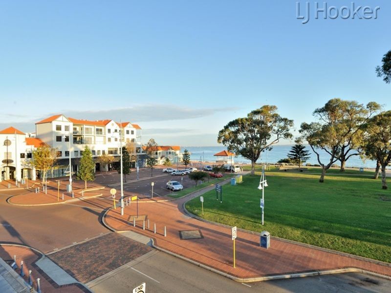 6/3 Rockingham Beach Road, Rockingham WA 6168