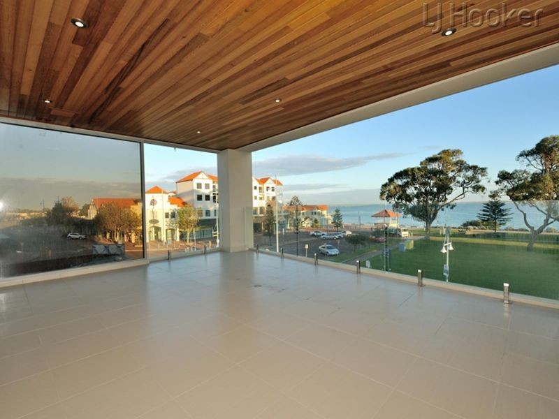 6/3 Rockingham Beach Road, Rockingham WA 6168