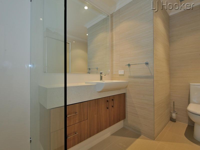 6/3 Rockingham Beach Road, Rockingham WA 6168