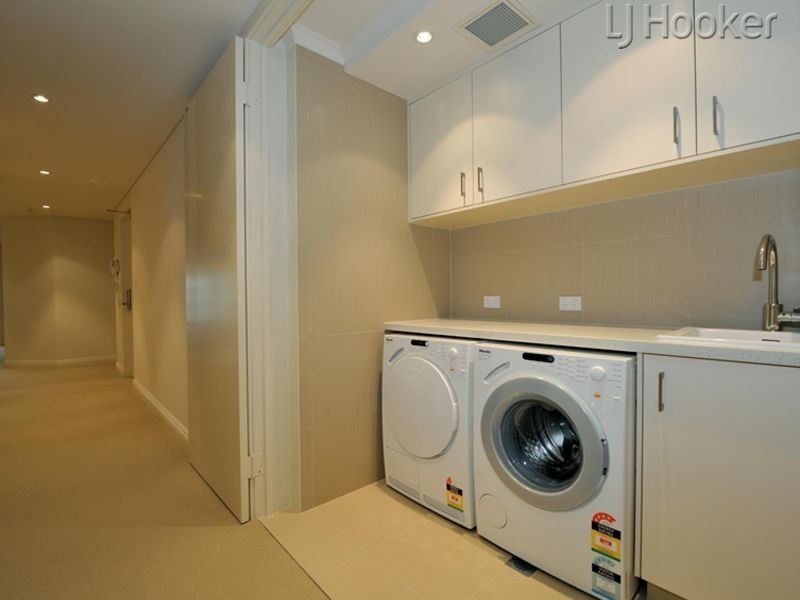 6/3 Rockingham Beach Road, Rockingham WA 6168