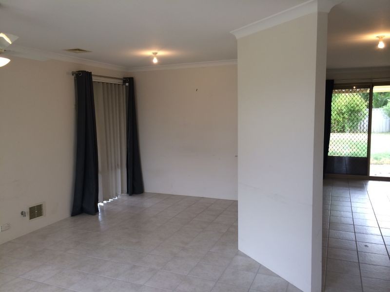 28 Moreton Cresent, Warnbro WA 6169