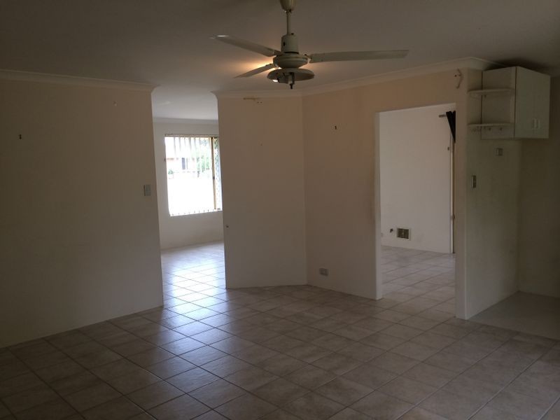 28 Moreton Cresent, Warnbro WA 6169