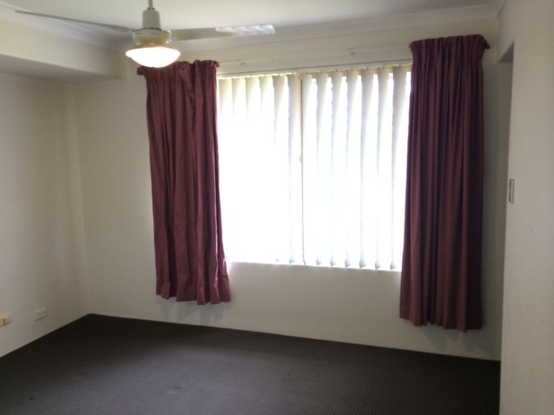 28 Moreton Cresent, Warnbro WA 6169