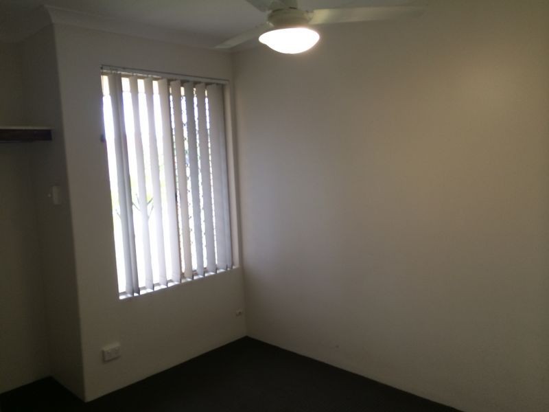 28 Moreton Cresent, Warnbro WA 6169