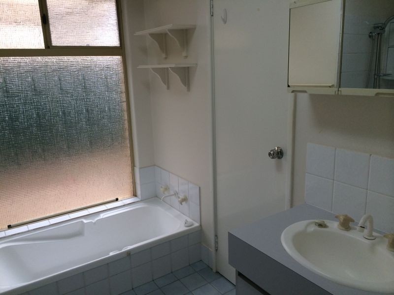 28 Moreton Cresent, Warnbro WA 6169