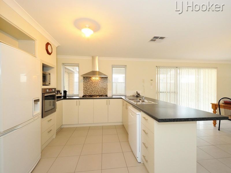 2 Muchea Vista, Baldivis WA 6171