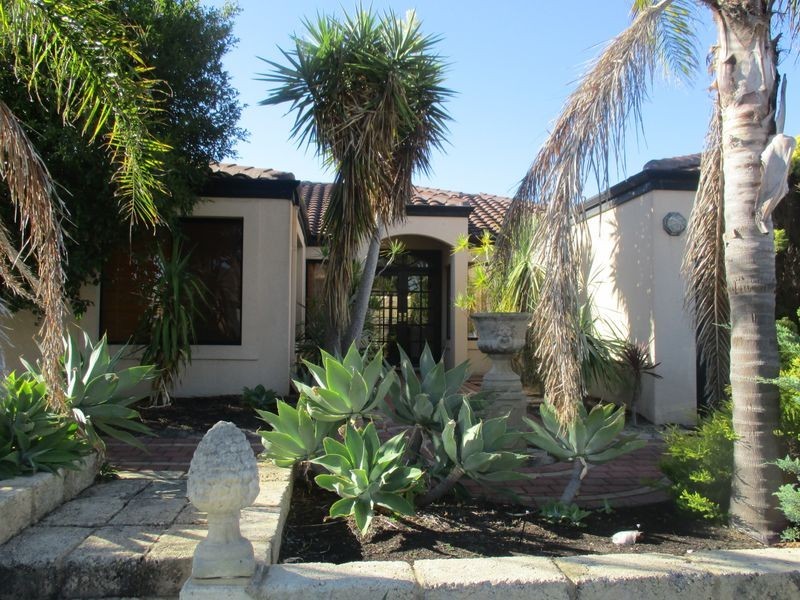 6 Anzio Court, Secret Harbour WA 6173