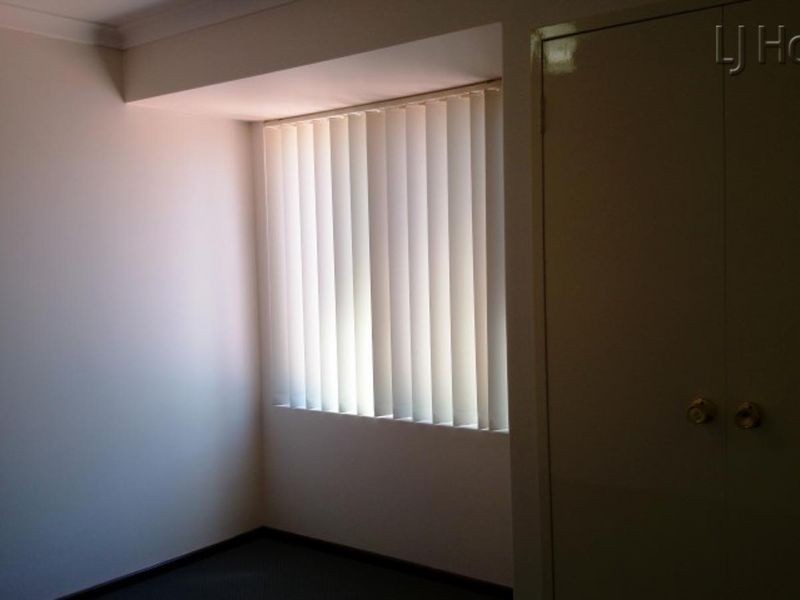 8 Moresby Grove, Rockingham WA 6168