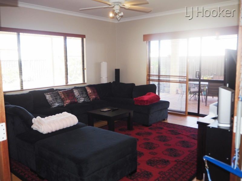 24 Ridge Boulevard, Baldivis WA 6171