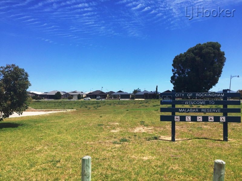 10 Dunsky Pass, Secret Harbour WA 6173