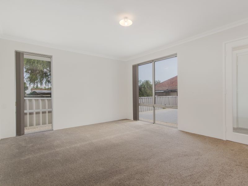 8A McKenzie Road, Shoalwater WA 6169