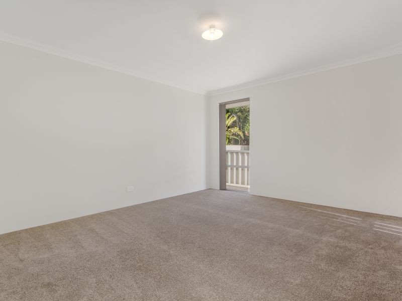 8A McKenzie Road, Shoalwater WA 6169