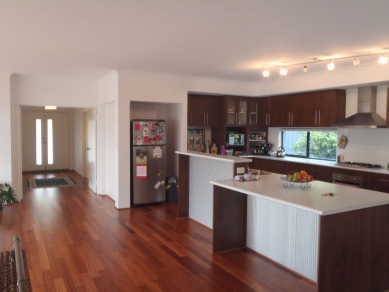 16 Corymbia Green, Baldivis WA 6171