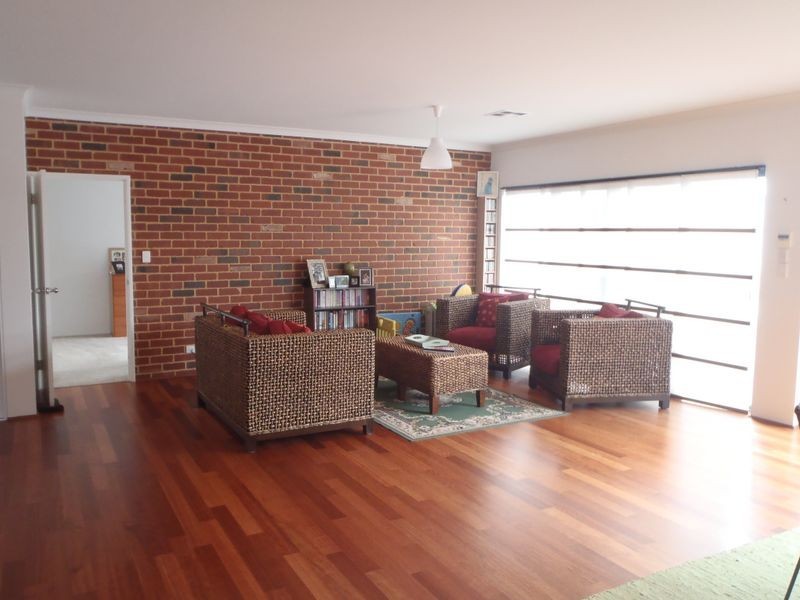 16 Corymbia Green, Baldivis WA 6171