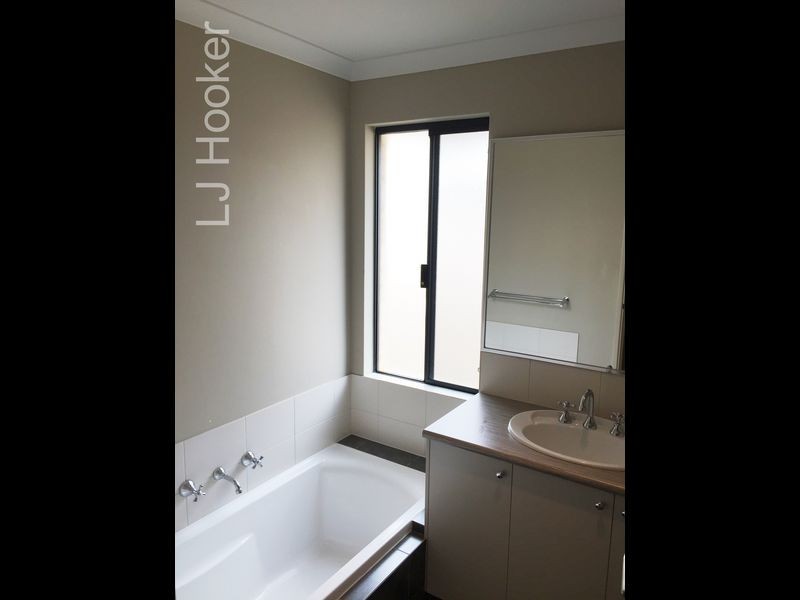 71 Lennox Drive, Secret Harbour WA 6173