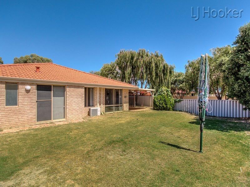 16 Roundhill Drive, Port Kennedy WA 6172