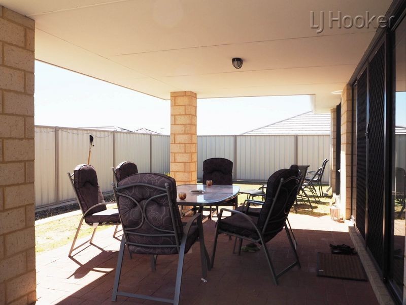 16 Carcione Avenue, Secret Harbour WA 6173