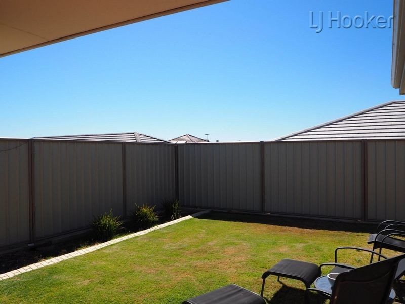 16 Carcione Avenue, Secret Harbour WA 6173