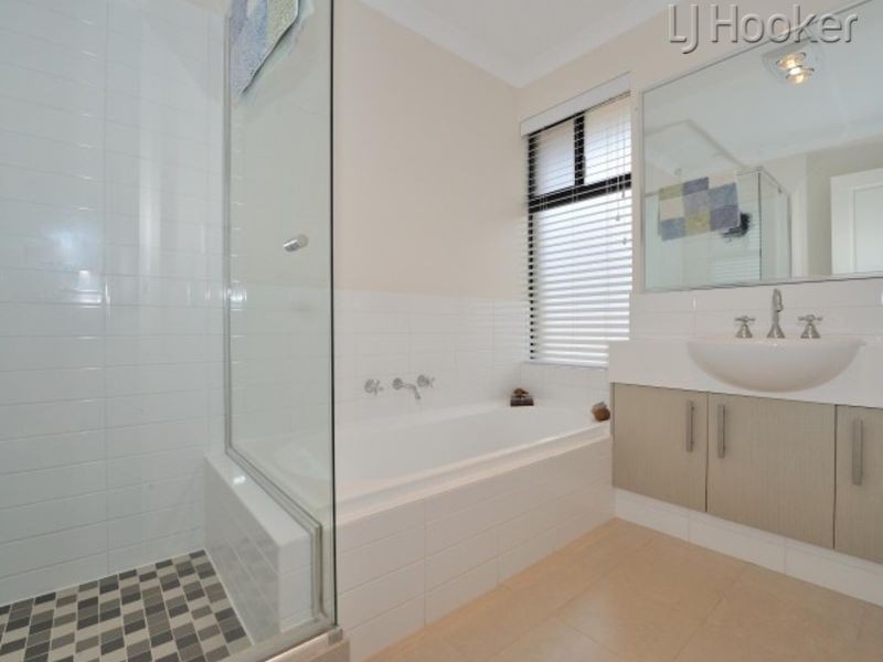 82 Waterfront Parkway, Shoalwater WA 6169