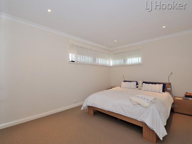 82 Waterfront Parkway, Shoalwater WA 6169