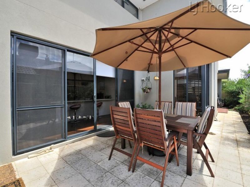 82 Waterfront Parkway, Shoalwater WA 6169