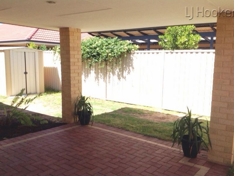 29 Lucky Bay Road, Secret Harbour WA 6173