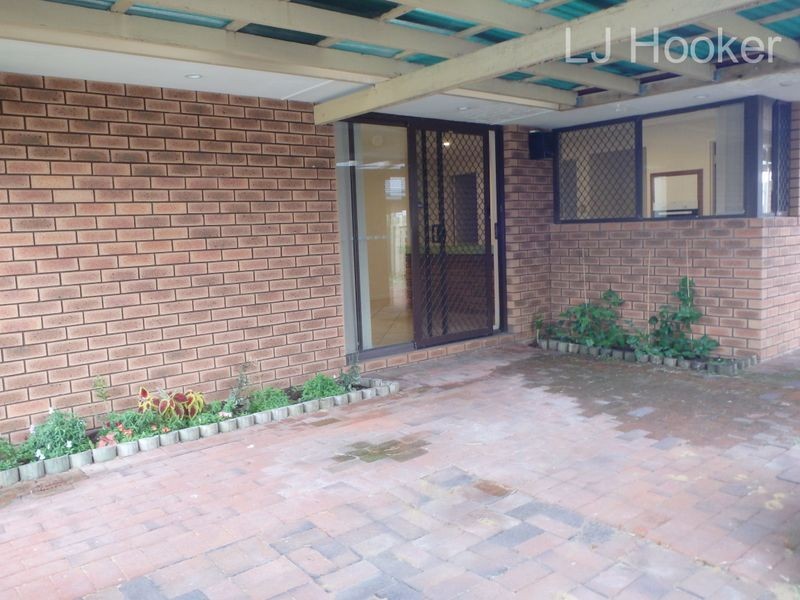 9 Townsend Road, Rockingham WA 6168