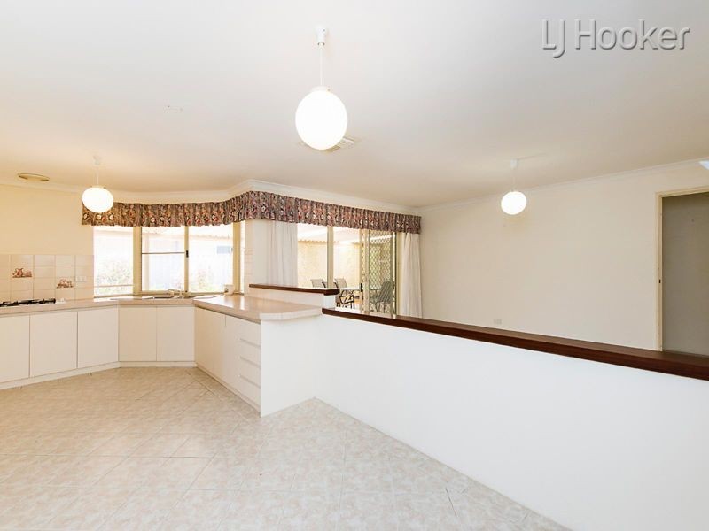 12 Sheathbill Court, Safety Bay WA 6169
