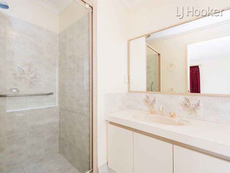 12 Sheathbill Court, Safety Bay WA 6169