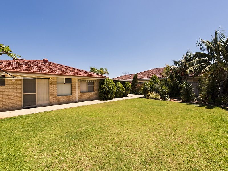 12 Sheathbill Court, Safety Bay WA 6169