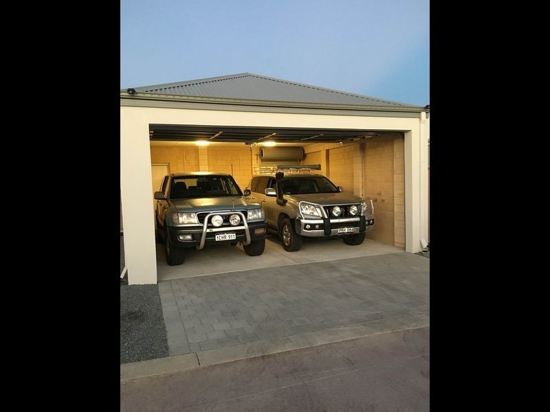 15 Benalla Way, Lakelands WA 6180