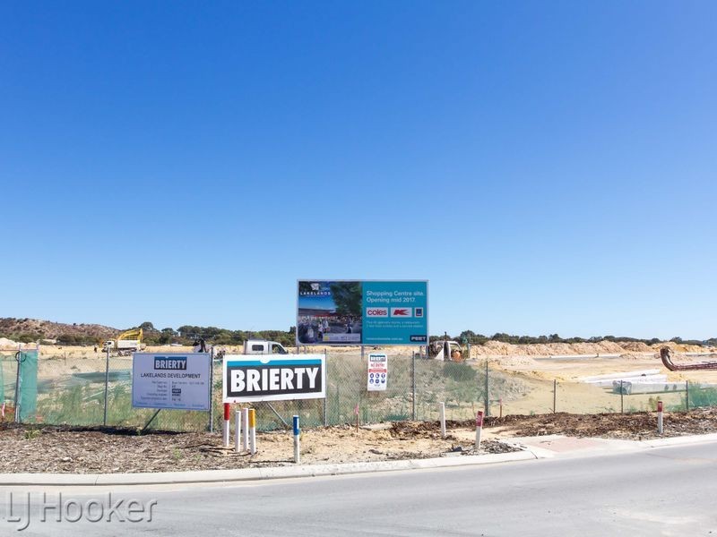 15 Benalla Way, Lakelands WA 6180