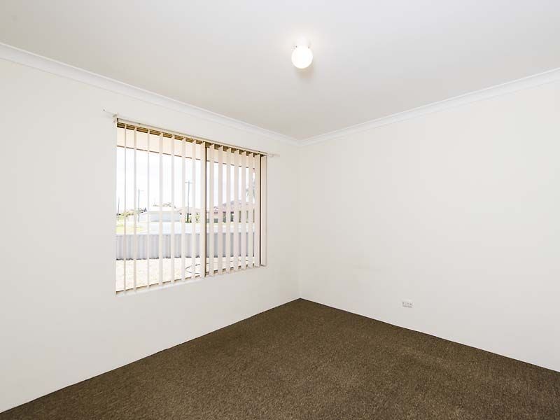 14 McLean Street, Rockingham WA 6168