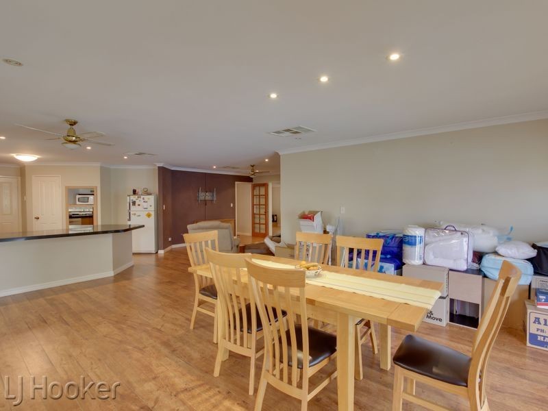 27 Saint Cloud Way, Port Kennedy WA 6172