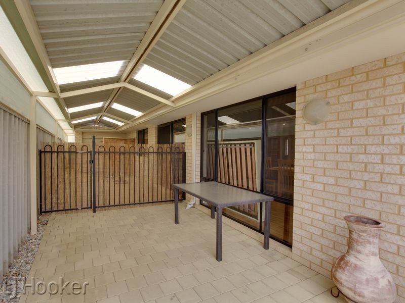 27 Saint Cloud Way, Port Kennedy WA 6172