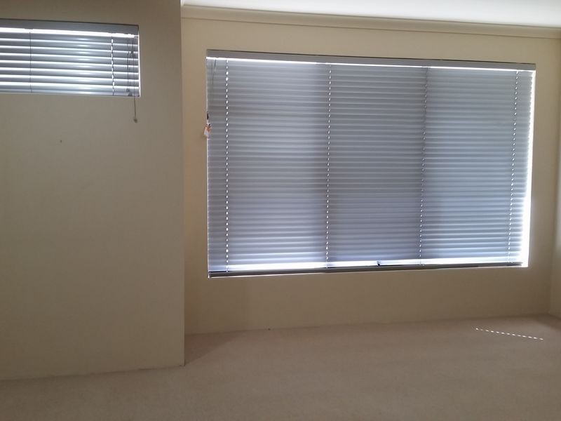 33 Runnymede Gate, Wellard WA 6170