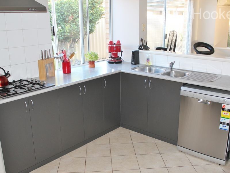 66 Achiever Avenue, Port Kennedy WA 6172