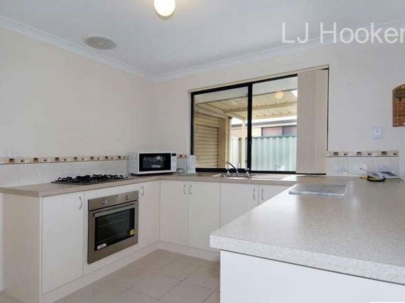 41 Antonio Circuit, Port Kennedy WA 6172