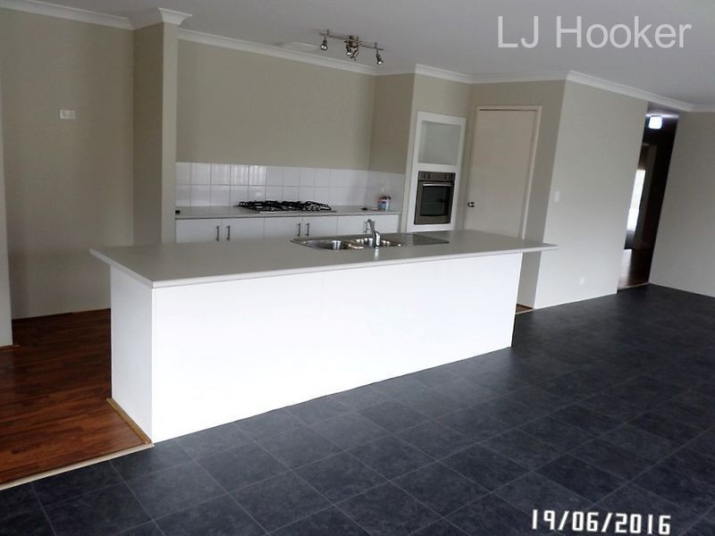 10 Chestnut way, Baldivis WA 6171