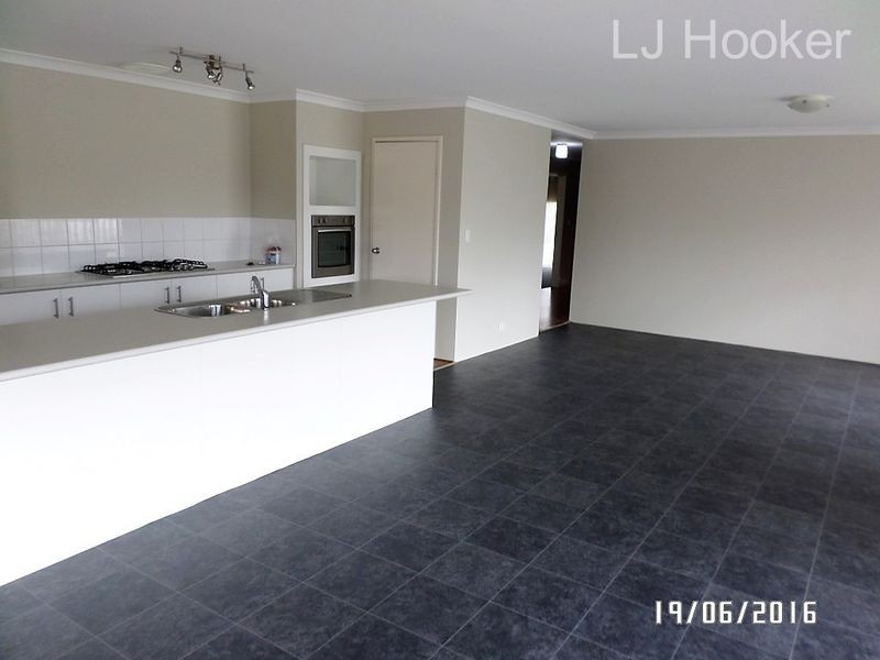 10 Chestnut way, Baldivis WA 6171
